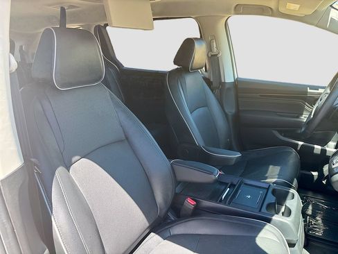 Used 2025 Honda Odyssey Elite image 31