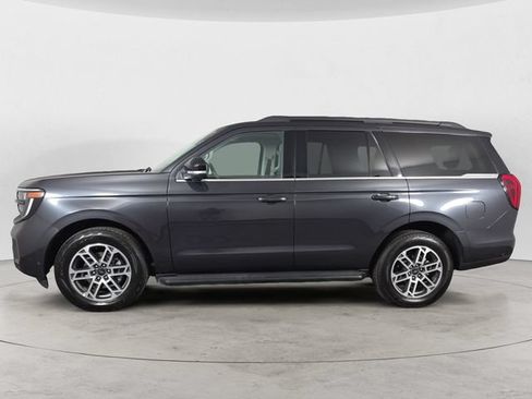 Certified 2025 Ford Expedition Active AWD/4WD image 8