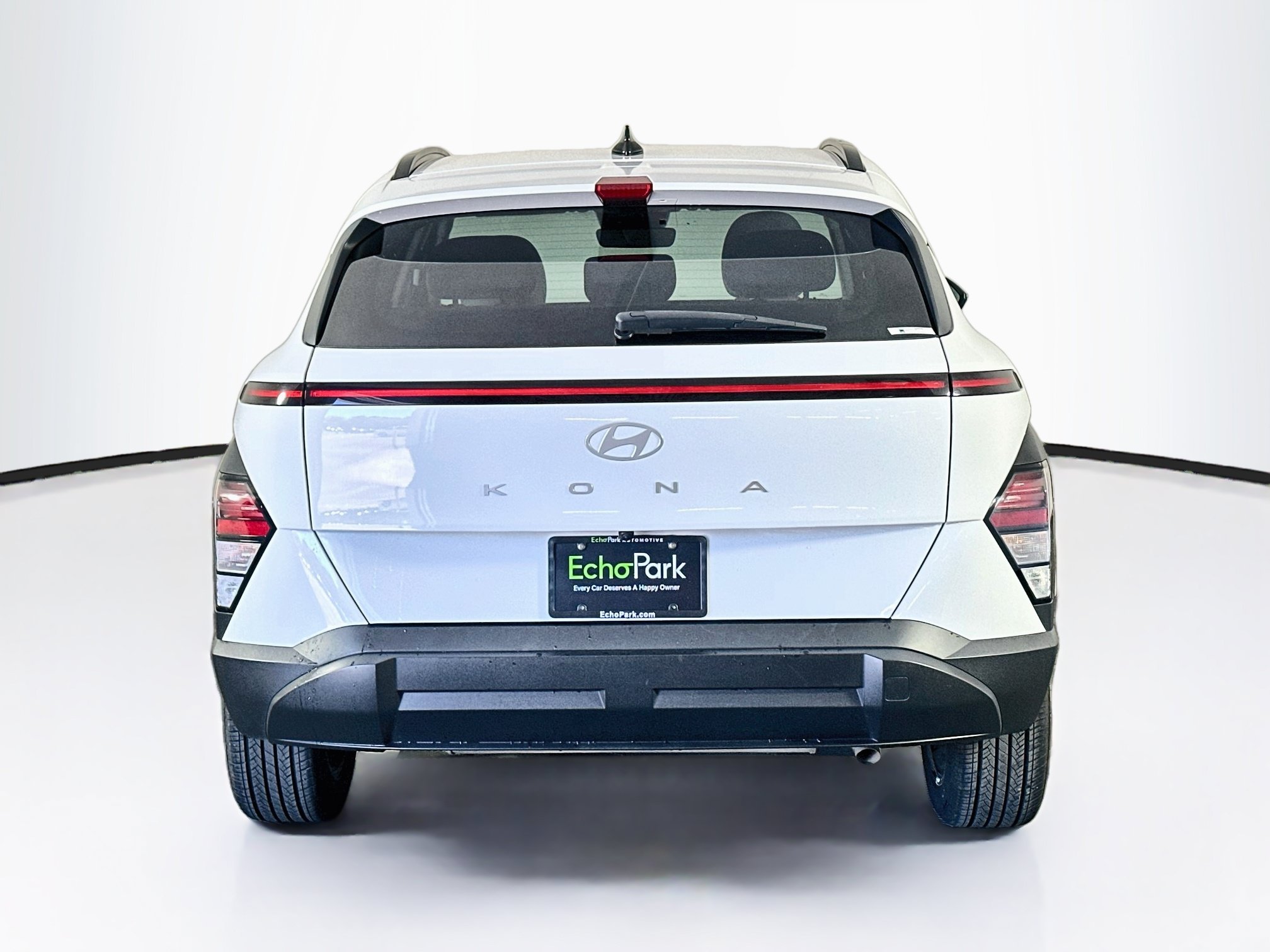 Used 2025 Hyundai Kona SEL FWD image 7