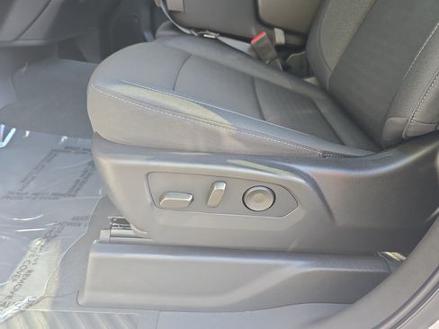 Used 2025 Chevrolet Silverado 1500 Custom RWD image 27