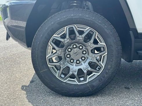 New 2026 GMC Hummer EV SUV AWD/4WD image 9