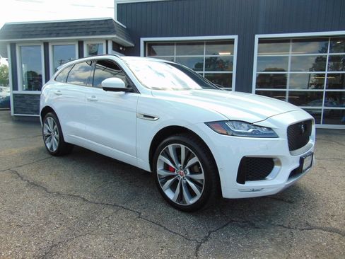Used 2017 Jaguar F-PACE S AWD/4WD image 6
