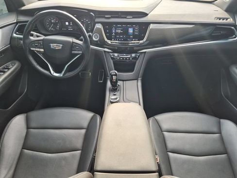 Used 2023 Cadillac XT6 Sport w/ Technology Package AWD/4WD image 14