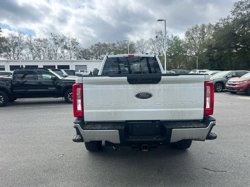 Used 2023 Ford F250 XLT image 3