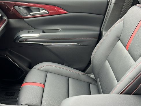 New 2026 Chevrolet Traverse RS w/ LPO, Floor Liner Package image 24