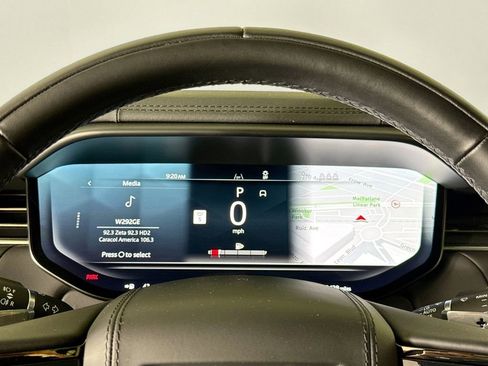 Used 2025 Land Rover Range Rover Sport Dynamic SE AWD/4WD image 10