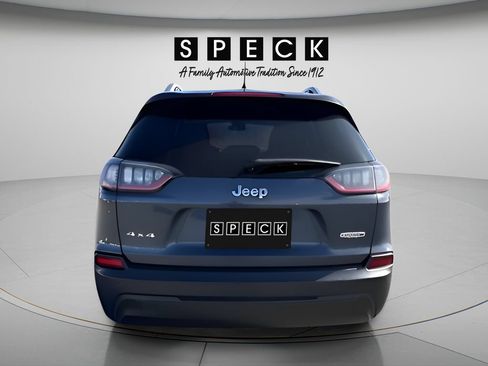 Used 2021 Jeep Cherokee Latitude Plus w/ Mopar Interior Package AWD/4WD image 4