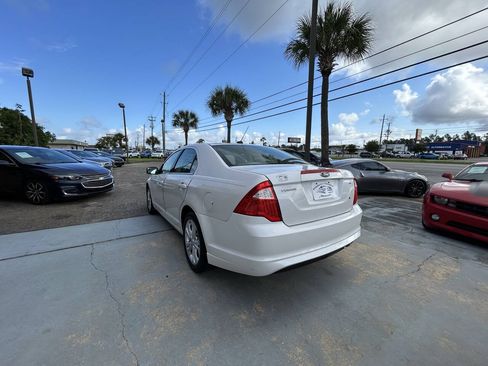 Used 2012 Ford Fusion SE FWD image 2