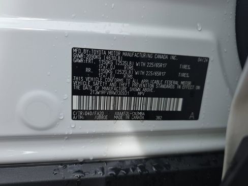 Used 2024 Toyota RAV4 XLE image 44