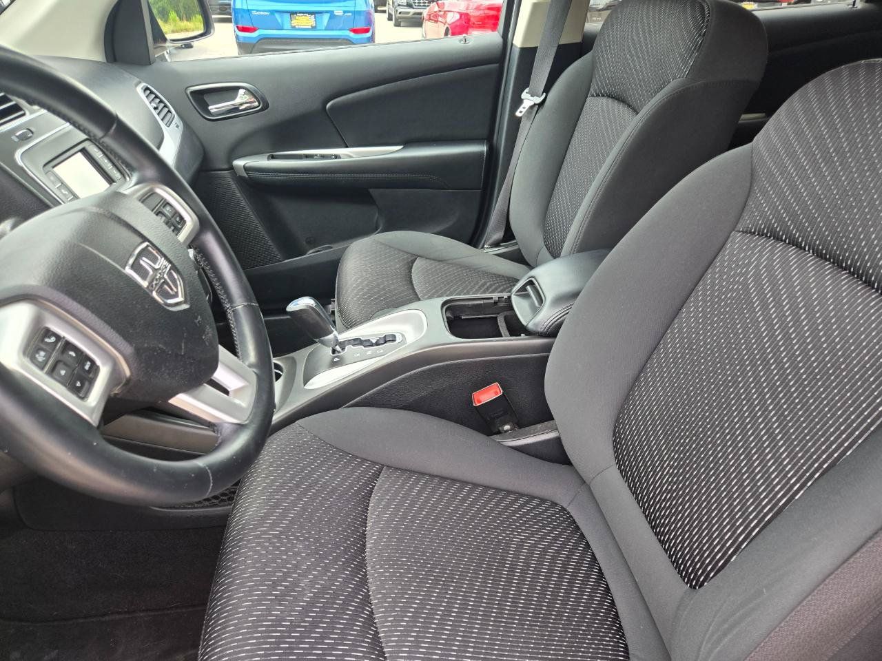 Used 2018 Dodge Journey SXT w/ Connectivity Group FWD image 19