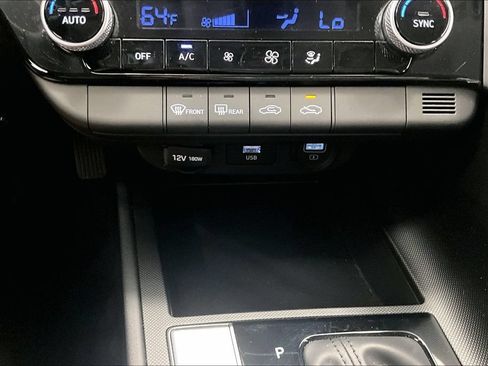 Used 2023 Hyundai Elantra SEL FWD image 24