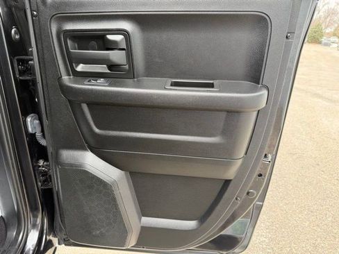 Used 2019 RAM 1500 Express w/ Express Value Package AWD/4WD image 19