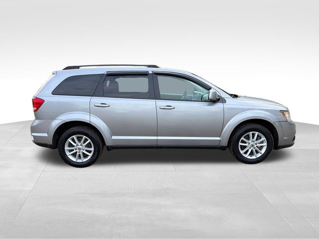 Used 2018 Dodge Journey SXT w/ Premium Group FWD image 2