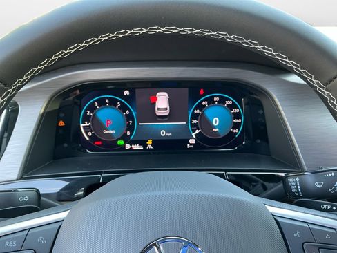 New 2026 Volkswagen Atlas Cross Sport SE image 11