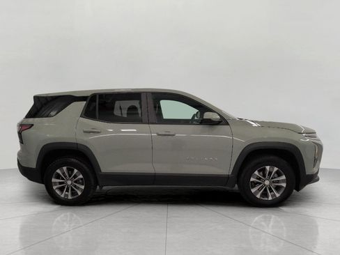 Used 2026 Chevrolet Equinox LT w/ Convenience Package II AWD/4WD image 11
