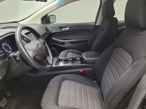 Used 2020 Ford Edge SE image 17