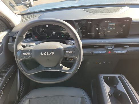 Certified 2026 Kia EV9 Light image 20