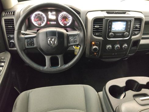 Used 2017 RAM 1500 Express w/ Black Ram 1500 Express Group image 22