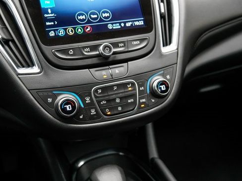 Used 2024 Chevrolet Malibu LT image 29