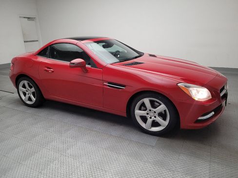 Used 2015 Mercedes-Benz SLK 250 w/ Premium Package image 11