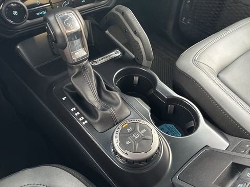 Used 2024 Ford Bronco Big Bend image 31