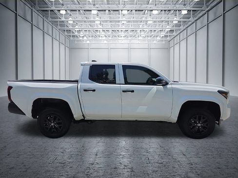 Used 2025 Toyota Tacoma SR RWD image 10