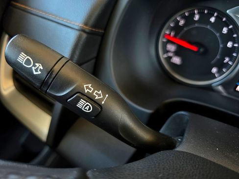 Used 2021 GMC Terrain SLE FWD image 26