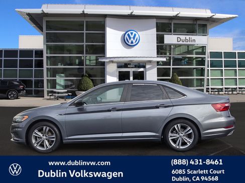 Certified 2020 Volkswagen Jetta R-Line w/ R-Line Cold Weather Package image 7