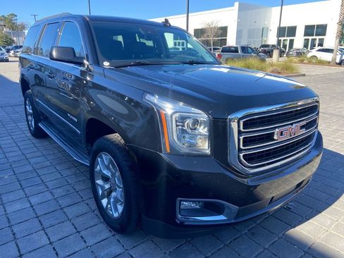Used 2020 GMC Yukon SLT w/ Value Plus Edition image 5