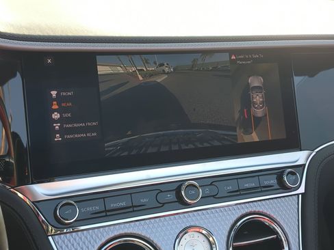 Used 2021 Bentley Continental GT V8 image 25