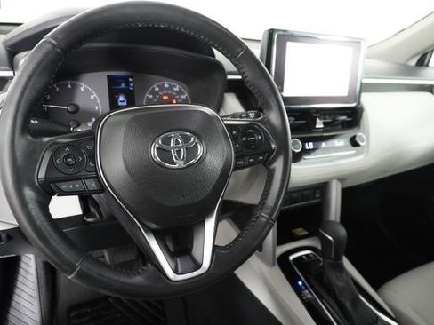 Used 2023 Toyota Corolla Cross LE FWD image 27