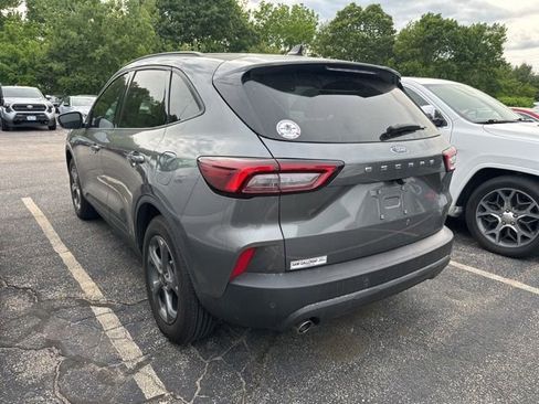 Used 2025 Ford Escape ST-Line w/ Tech Pack #1 FWD image 4
