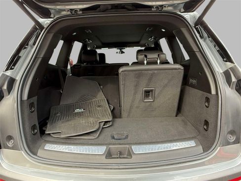 Used 2023 Cadillac XT6 Sport image 17