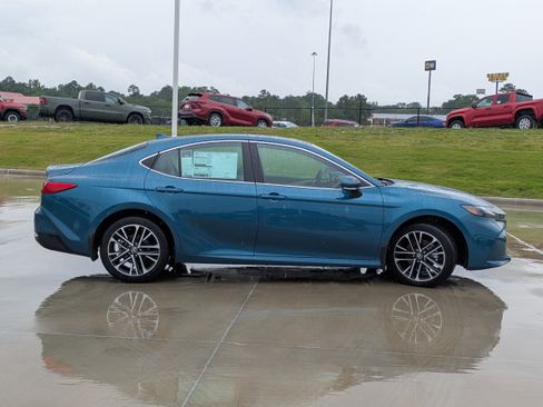 New 2026 Toyota Camry XLE FWD image 6