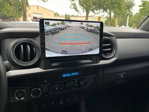 Used 2023 Toyota Tacoma TRD Sport AWD/4WD image 27