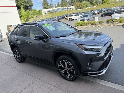 Certified 2024 Toyota RAV4 XSE w/ Premium Package AWD/4WD image 7