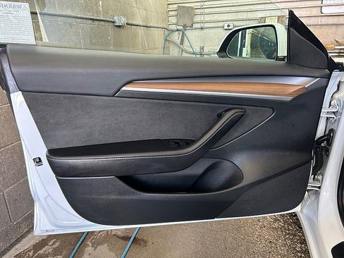 Used 2023 Tesla Model 3 Standard Range RWD image 17