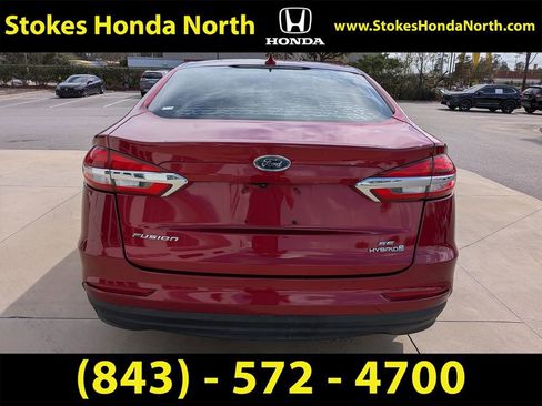 Used 2019 Ford Fusion SE image 5