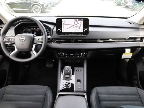 New 2026 Nissan Rogue SL AWD/4WD image 23