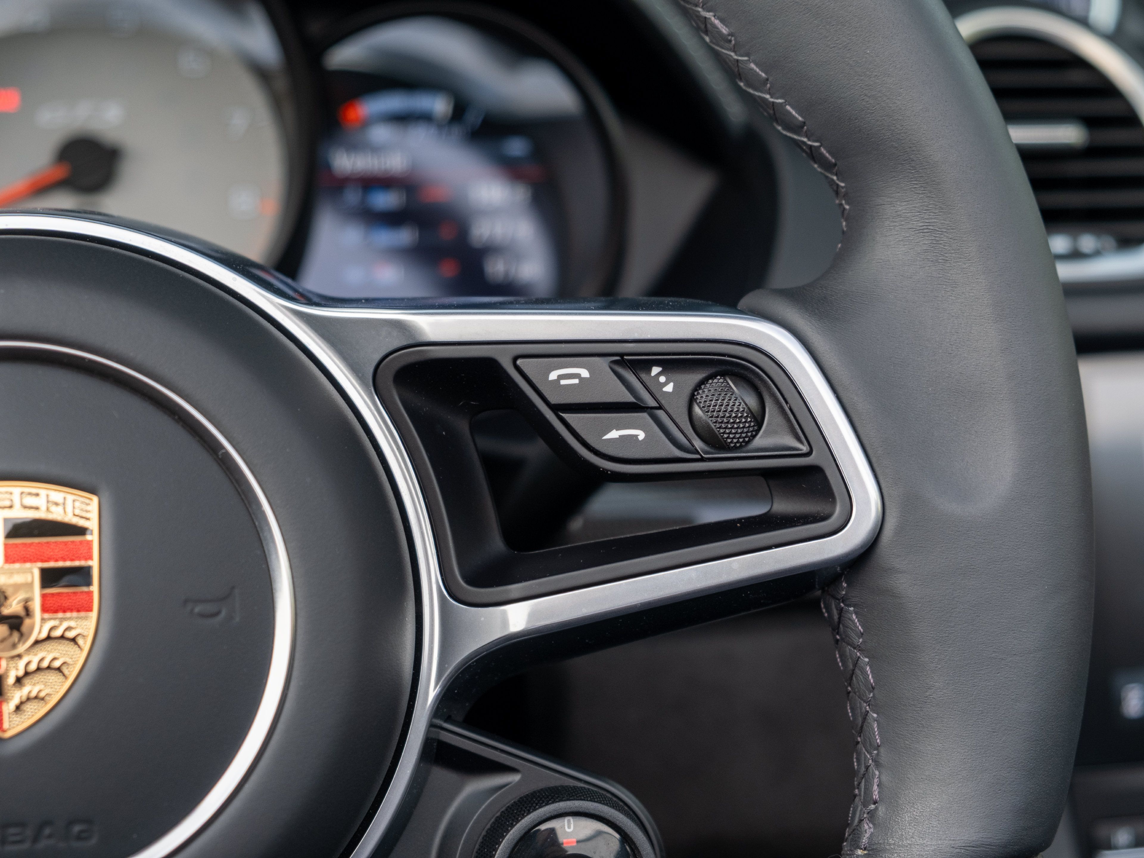 Certified 2024 Porsche 718 Boxster GTS RWD image 28