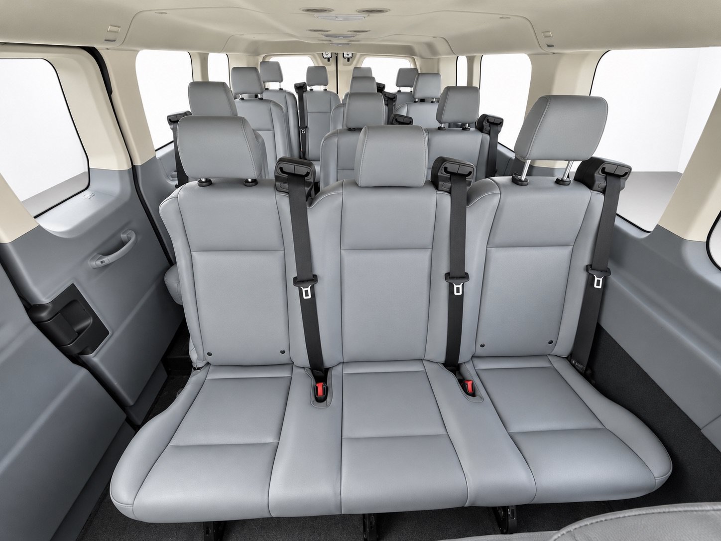 Used 2018 Ford Transit 350 XL RWD image 31