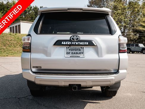 Used 2024 Toyota 4Runner TRD Off-Road Premium AWD/4WD image 6