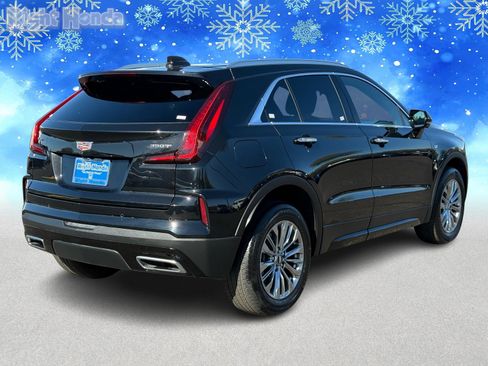 Used 2025 Cadillac XT4 Premium Luxury image 7