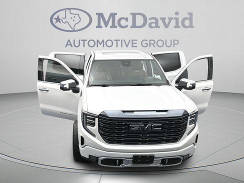 Used 2023 GMC Sierra 1500 Denali Ultimate AWD/4WD image 43