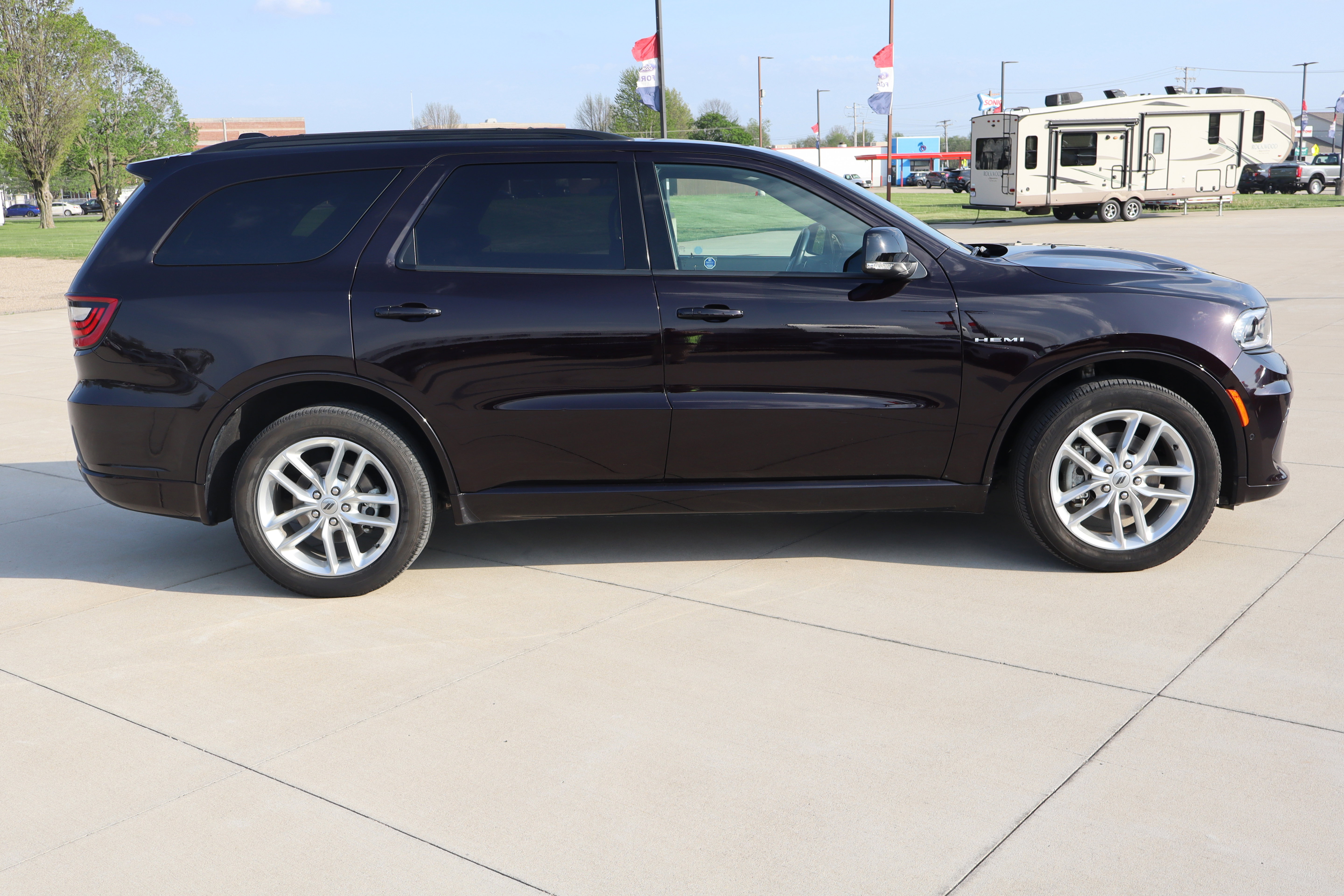 Used 2024 Dodge Durango R/T AWD/4WD image 5
