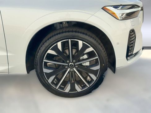 New 2026 Volvo XC60 B5 Ultra w/ Protection Package Premier image 10