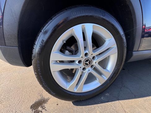Used 2019 Mercedes-Benz GLA 250 4MATIC image 32