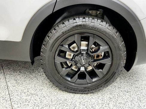 Used 2023 Kia Telluride SX Prestige X-Pro AWD/4WD image 9