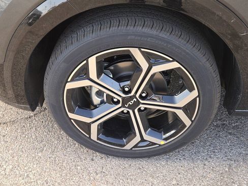 New 2025 Kia Niro EX Touring image 5