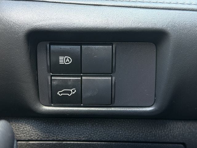 Used 2022 Toyota Highlander XSE FWD image 22